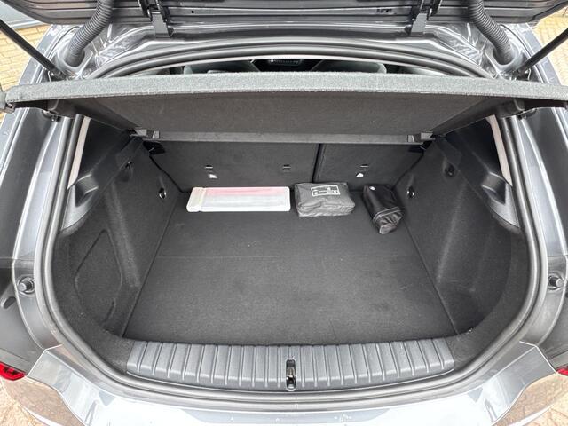 BMW 1-SERIE 118i Executive Edition Prijs incl 12 maanden BOVAG garantie