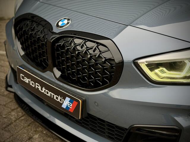 BMW 1-SERIE 118i M-PERF. M135 PANO|SCHAALSTOEL|H/K|HUD VOL!