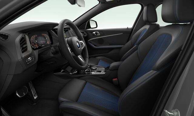 BMW 1-SERIE 118i | M-Sport | Panorama | 18'' | Stuur + Stoelverw. | Camera | Comfort Access
