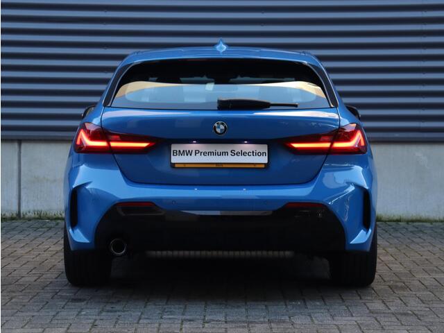 BMW 1-SERIE 118i | Executive | M Sportpakket | Sportstoelen | Apple Carplay | Hi-Fi | Stuurwielrand Verwarmd | Stoelverwarming | Climate Control | 18'' LMV