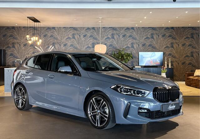 BMW 1-SERIE 118d M-Sportpakket I 18" I Camera I NL Auto
