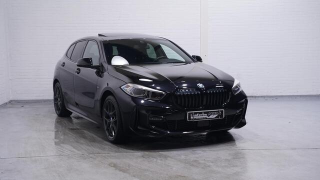 BMW 1-SERIE 118i M Sport NAP Panodak Camera PDC v+a Apple Carplay/Android auto