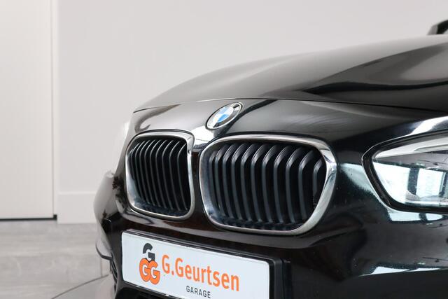 BMW 1-SERIE 118i Corporate Lease Executive Trekhaak, Cruise control, Led, Airco,