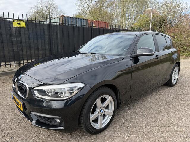 BMW 1-SERIE 120i Autom/Tiptr Executive HK/Clima/Stlvrw/Cruise