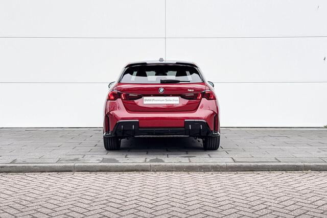 BMW 1-SERIE 120 M Sport Design Edition | Premium Pack | Driving Assistant | Huisselectie