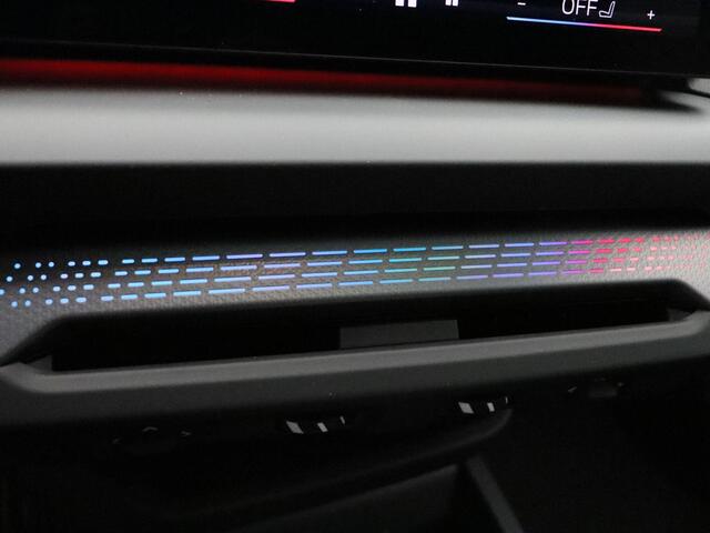 BMW 1-SERIE 120 M Sportpakket Pro | Premium Pack | Stuurwielrand Verwarmd | Panoramadak | Harman Kardon | 19''