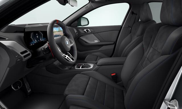 BMW 1-SERIE M135 xDrive - Pano - Memoryzetel - Head-Up - Harman Kardon