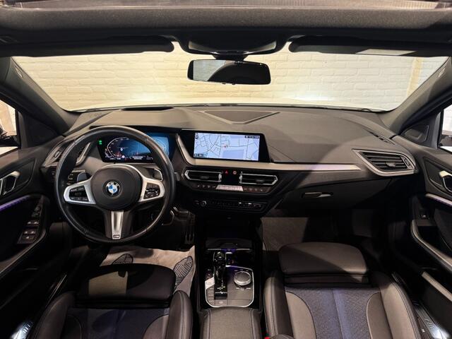 BMW 1-SERIE 120i High Executive M-Sport Pano Sfeerv HUD Trekhaak 19''