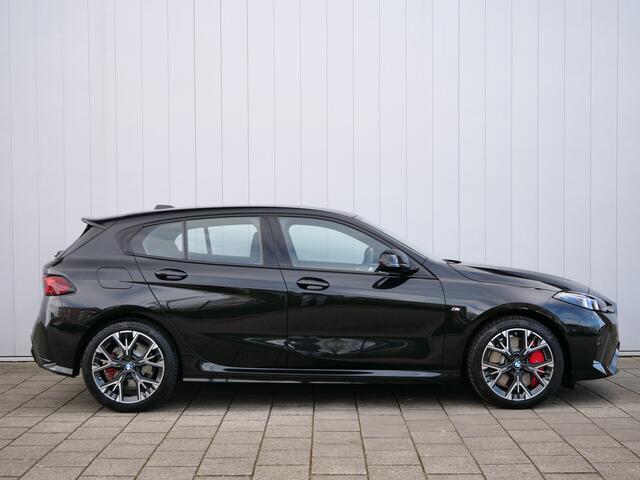 BMW 1-SERIE 116 automaat 123pk M Sportpakket Pro Stoelverwarming / Camera / Keyless entry