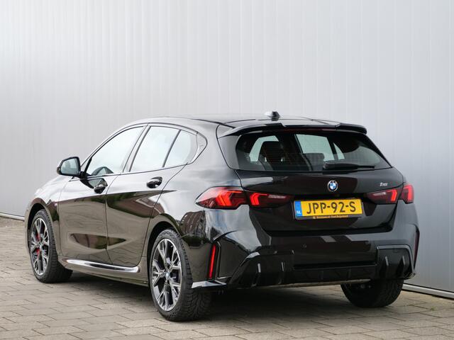 BMW 1-SERIE 116 automaat 123pk M Sportpakket Pro Stoelverwarming / Camera / Keyless entry