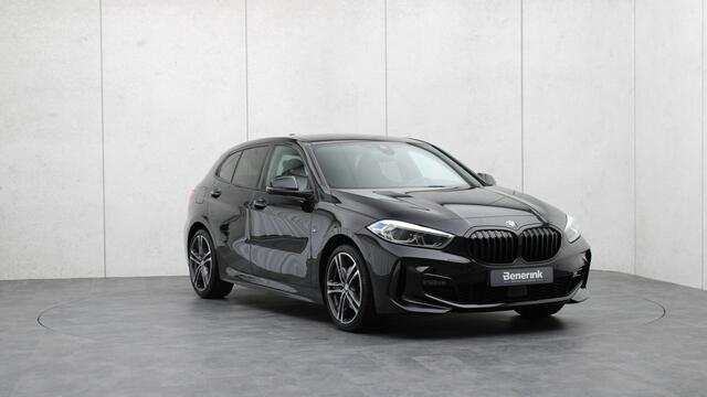 BMW 1-SERIE 118i M-Sport | Achteruitrijcamera | M Sportstoelen | Shadow-Line