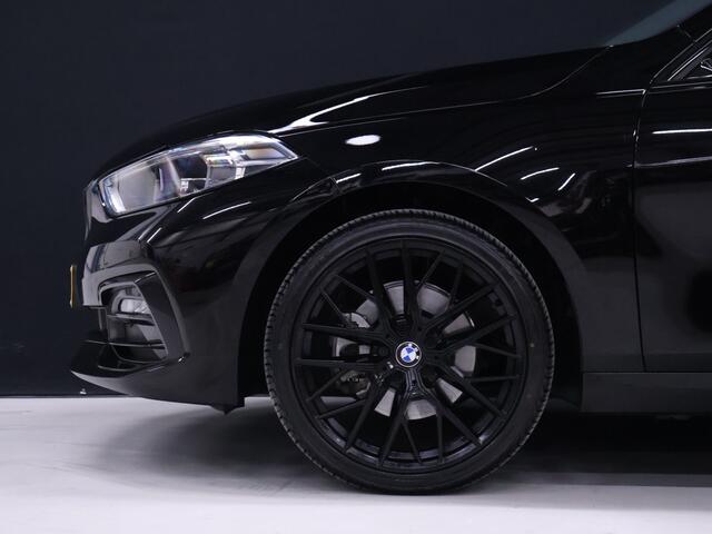 BMW 1-SERIE 118i M Sport [SFEERVERLICHTING, APPLE CARPLAY, ANDROID AUTO, STOELVERWARMING, M SPORTSTUUR, CRUISE CONTROL, NIEUWSTAAT]