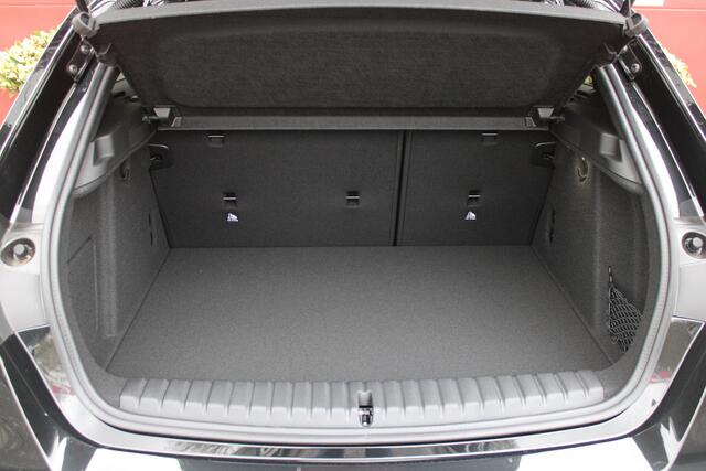 BMW 1-SERIE 120 170PK M SPORT DESIGN EDITION | PANORAMA SCHUIF/KANTEL DAK | 18" LICHTMETALEN VELGEN | DODEHOEK DETECTIE | DRAADLOZE APPLE CARPLAY/ANDROID AUTO | NAVIGATIE | ACHTERUITRIJ CAMERA | ADAPTIEF M ONDERSTEL | SFEER VERLICHTING | STOEL VERWARMING | DAB+ RADIO