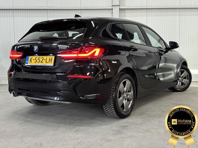 BMW 1-SERIE 118i Executive Edition AUTOMAAT DIGI-DASH NAVI CARPLAY LMV 2X-PDC