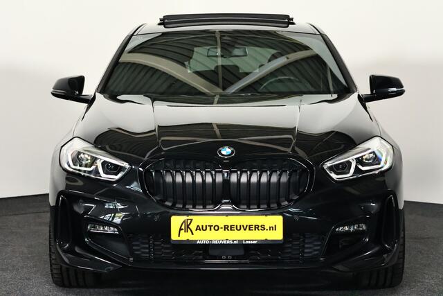 BMW 1-SERIE 120i M-Sport / Opendak / Kuipstoel / LED / Cam / CarPlay
