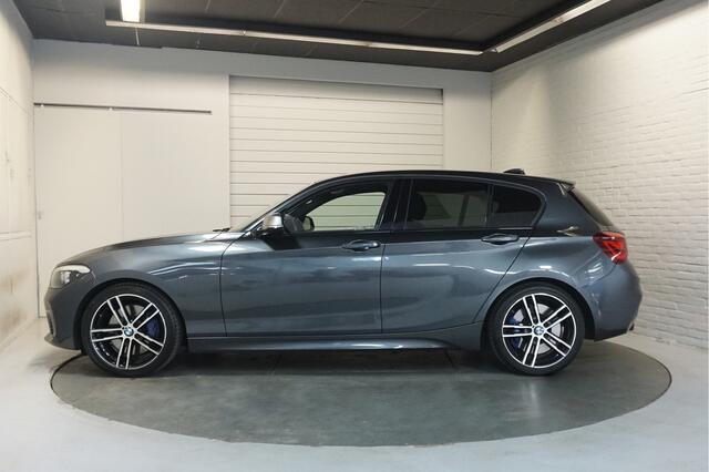 BMW 1-SERIE M140i High Exec Harman Kardon | Dealeronderhouden | DAB+ | 340PK!