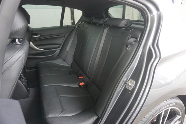 BMW 1-SERIE M140i High Exec Harman Kardon | Dealeronderhouden | DAB+ | 340PK!