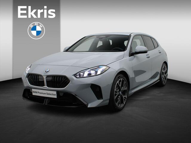 BMW 1-SERIE 120 M Sport Design Edition | Stuurwielrand Verwarmd | Achteruitrijcamera | Driving Assistant | Harman Kardon | 18''