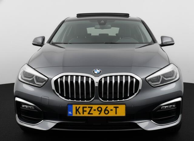 BMW 1-SERIE 118i 136PK AUT. HIGH EXECUTIVE TREKHAAK/LEDER/PANORAMADAK