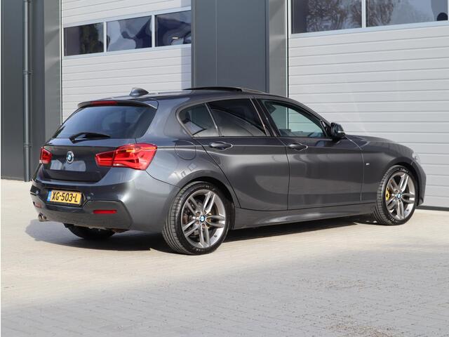 BMW 1-SERIE 118i | M Sportpakket | Pano | Trekhaak | Orig. NL!