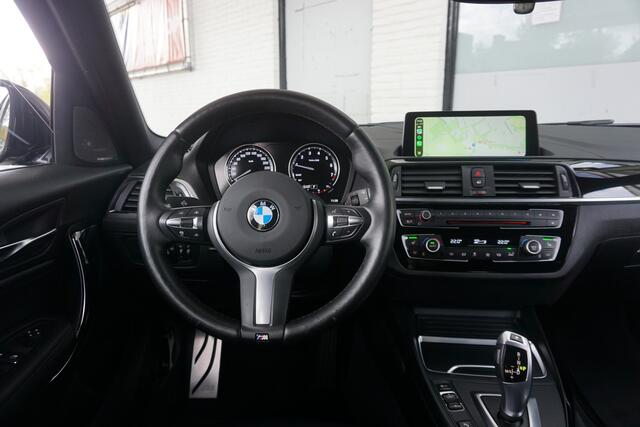 BMW 1-SERIE 118i Dealeronderhouden | M-Pakket | Harman Kardon | Carplay | 118