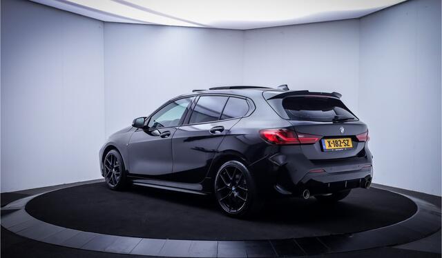 BMW 1-SERIE 120iA High Executive Edition PANO | FULL LED | HEAD UP | STUUR+STOELVERW | CARPLAY | KEYLESS | NAVI | LMV 18''