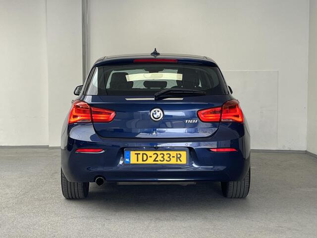 BMW 1-SERIE 118i High Executive | HARMAN & KARDON | CARPLAY | CAMERA | ACC |