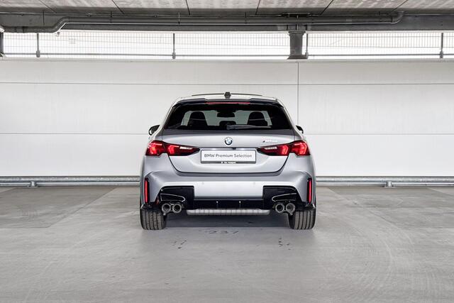 BMW 1-SERIE M135 xDrive | M Sportpakket Pro | Premium Pack