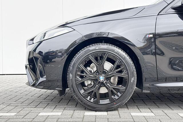 BMW 1-SERIE 120 | M Sport Design Edition| Trekhaak |