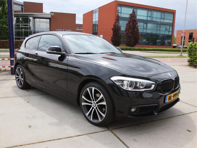 BMW 1-SERIE 118i M-Pakket Automaat, NL-Auto, LED, PDC SALE!!