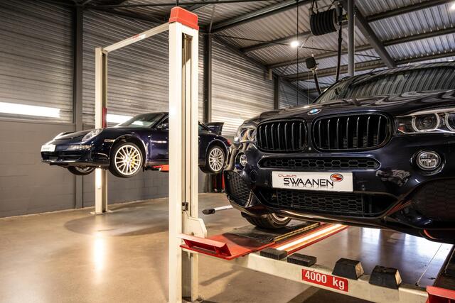 BMW 1-SERIE 118i Executive | Leer | Trekhaak