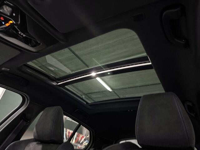 BMW 1-SERIE 120 | M-Sport Pro | Premium Pack | Driving Assistant | Harman/Kardon | Panoramadak | Comfort Access l Huisselectie
