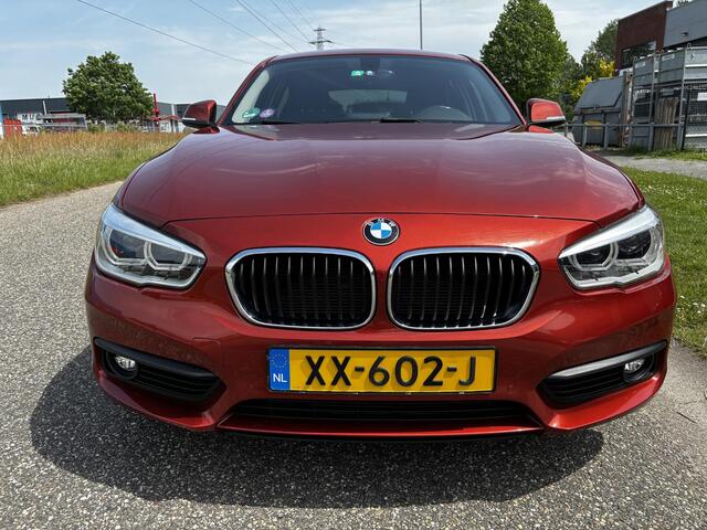 BMW 1-SERIE 118i Executive AUTOMAAT SUPER MOOIE AUTO!!!