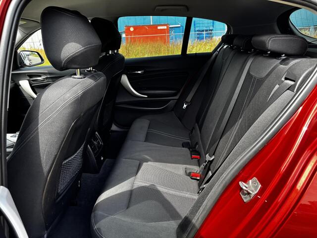 BMW 1-SERIE 118i Executive AUTOMAAT SUPER MOOIE AUTO!!!