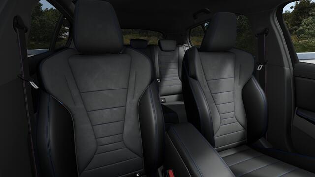 BMW 1-SERIE 120 M Sport Automaat / Sportstoelen / Adaptieve LED / Achteruitrijcamera / Comfort Access / M Adaptief onderstel / Stoelverwarming