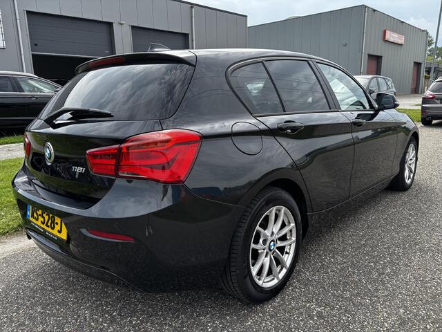 BMW 1-SERIE 118i Corporate Lease Executive AUTOMAAR SCHUIFDAK SUPER MOOIE AUTO!!!