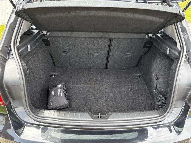 BMW 1-SERIE 118i Corporate Lease Executive AUTOMAAR SCHUIFDAK SUPER MOOIE AUTO!!!