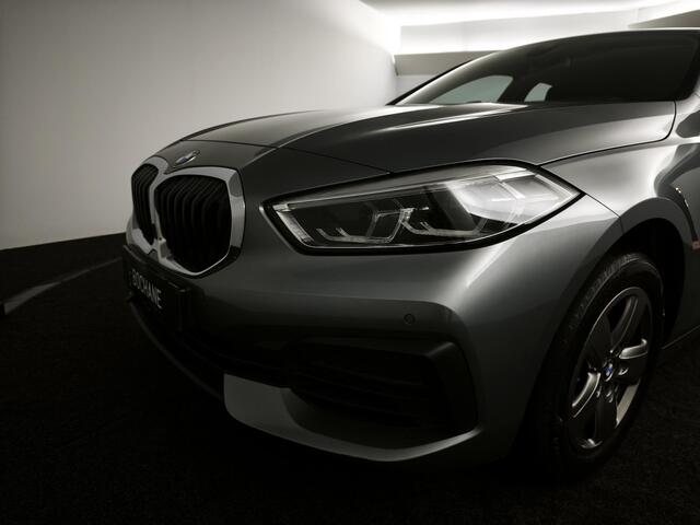 BMW 1-SERIE 116i High Executive Navigatie | Climate control