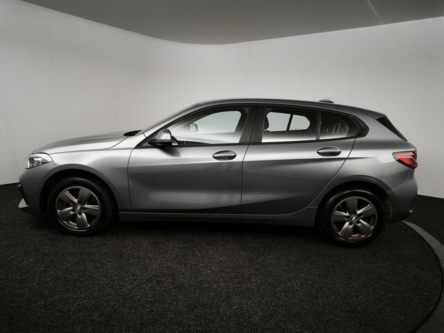 BMW 1-SERIE 116i High Executive Navigatie | Climate control