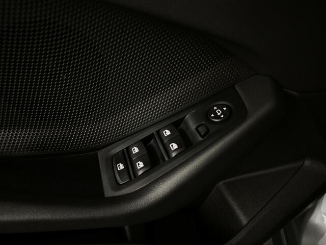 BMW 1-SERIE 116i High Executive Navigatie | Climate control