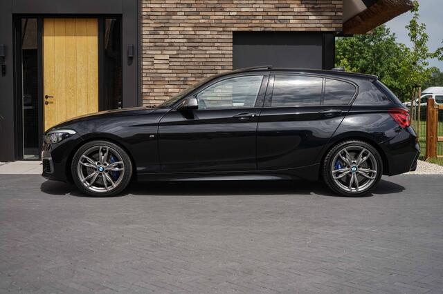 BMW 1-SERIE M140i xDrive Special Edition Akrapovic
