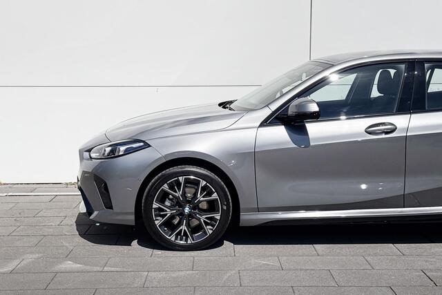 BMW 1-SERIE 120 M Sport Design Edition | Driving Assistent | Premium Pack |