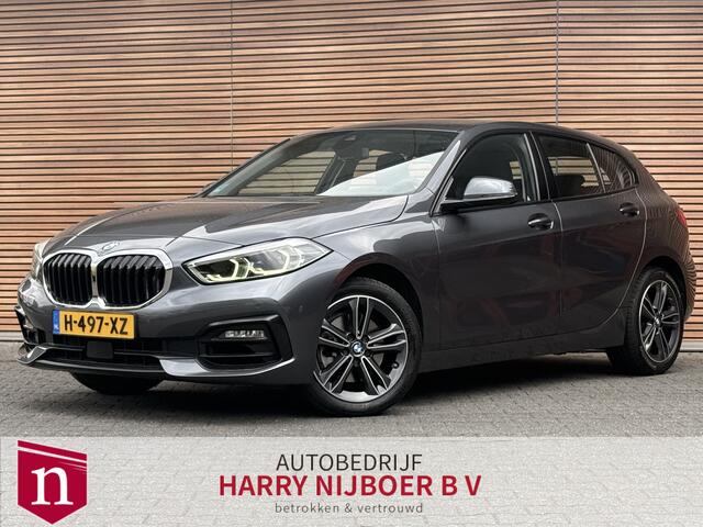 BMW 1-SERIE 118i Executive Edition Navi / Carplay / Lm Velgen / Sportstoelen
