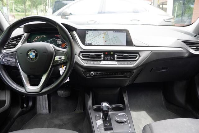 BMW 1-SERIE 118i Executive Edition / BTW / Automaat / Led / Navi / Cruise /