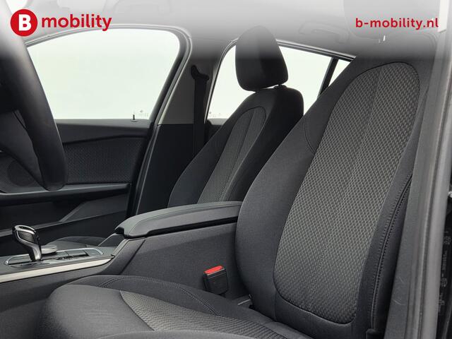 BMW 1-SERIE 118i Executive Edition Automaat Apple CarPlay NL Auto! | LED | Cruise Control | Navigatie | PDC