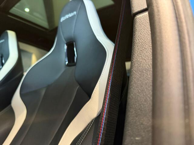 BMW 1-SERIE M135i xDrive Edition M Performance Panodak HUD Maxton Camera Keyless