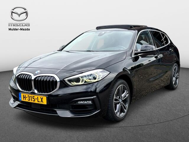 BMW 1-SERIE 118i Executive Edition Sport Line | Panoramadak | Parking pack |