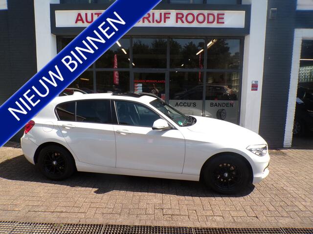 BMW 1-SERIE 118i High Executive Automaat 2 EIGENAAR,CAMERA,PDC,SCHUIFDAK !!! LET OP DONDERDAG EN VRIJDAG TROPEN TIJDEN VAN 07:00 tot 14:00 !!