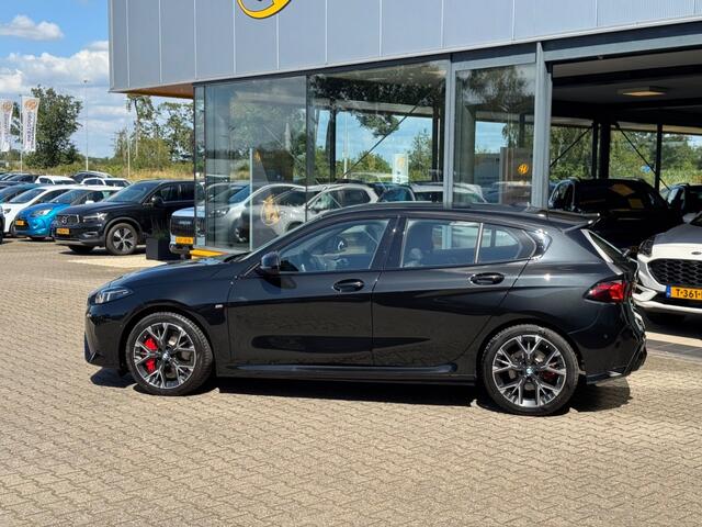 BMW 1-SERIE 116 M Sport - Comfort Access - Adaptive LED - Camera