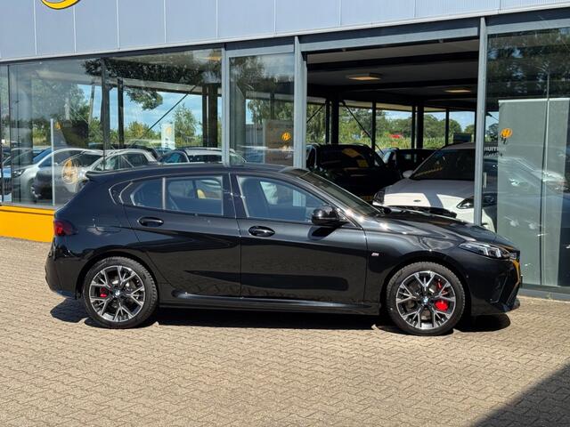 BMW 1-SERIE 116 M Sport - Comfort Access - Adaptive LED - Camera